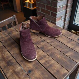 Kork Ease Ryder Burgundy Red Suede Booties Ankle Booties Back Zip Size 6 M